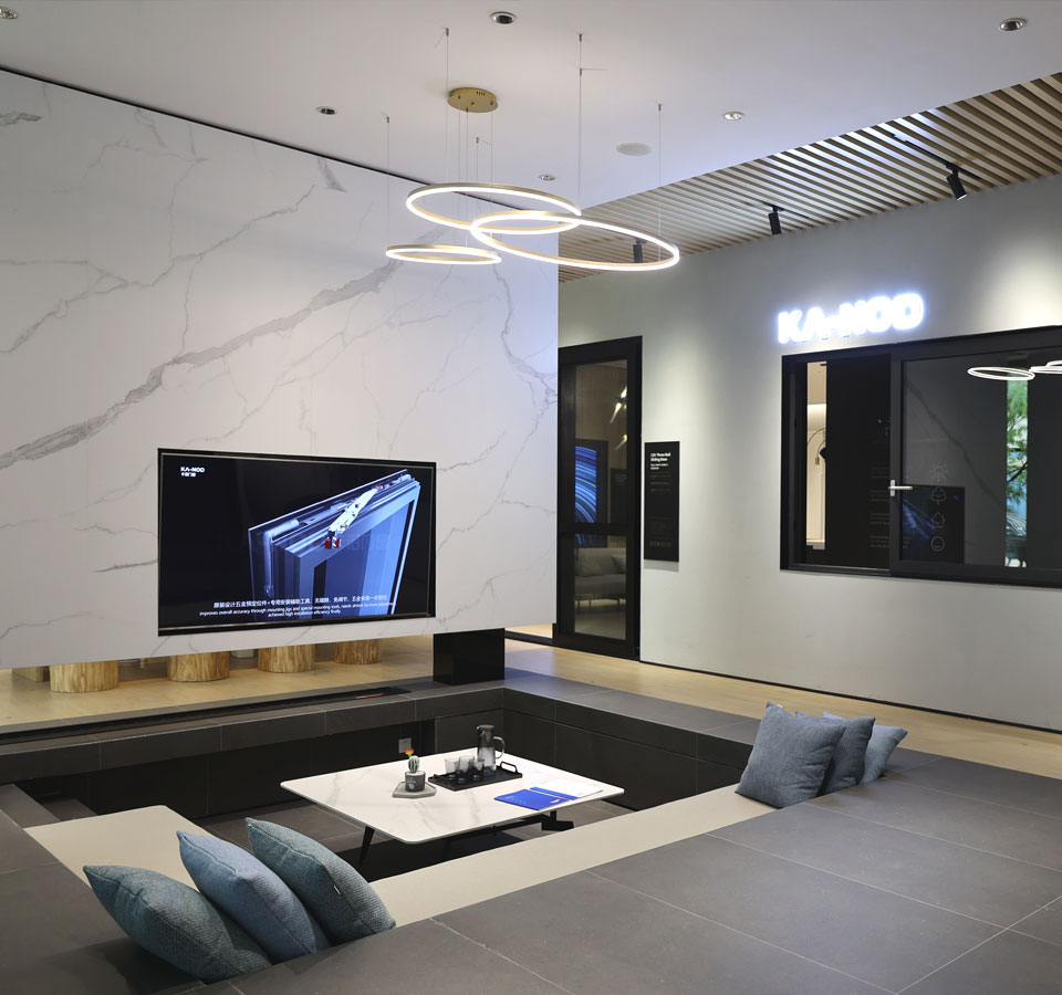 卡諾德式系統(tǒng)門窗新展廳體驗(yàn)間